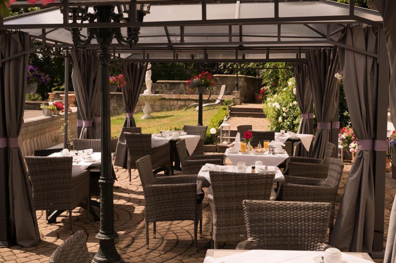 Schlosshotel Zum Markgrafen เควดลินบวร์ก ภายนอก รูปภาพ