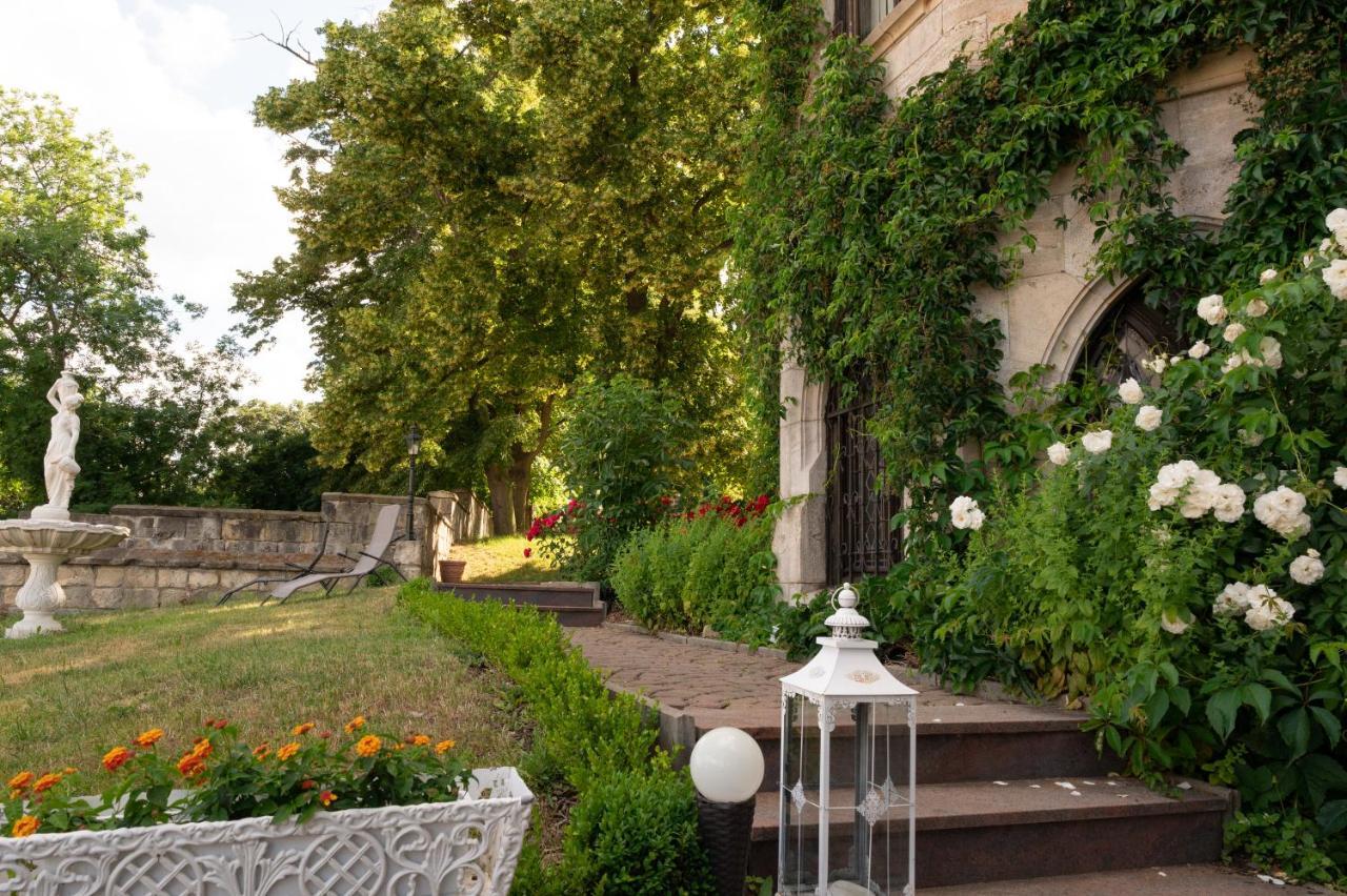 Schlosshotel Zum Markgrafen เควดลินบวร์ก ภายนอก รูปภาพ