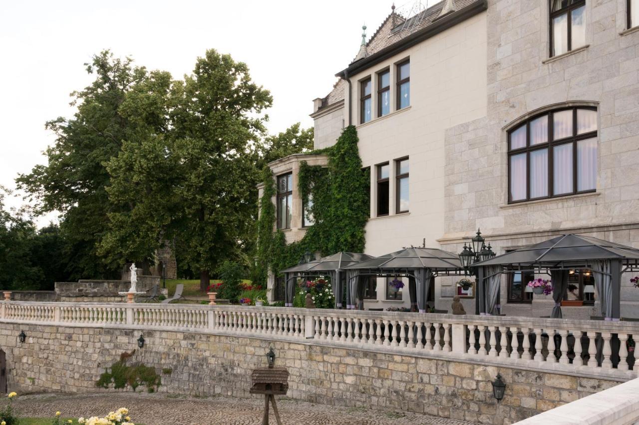 Schlosshotel Zum Markgrafen เควดลินบวร์ก ภายนอก รูปภาพ